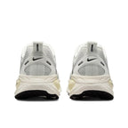 Ni_ke Vomero 18 Summit White Coconut Milk